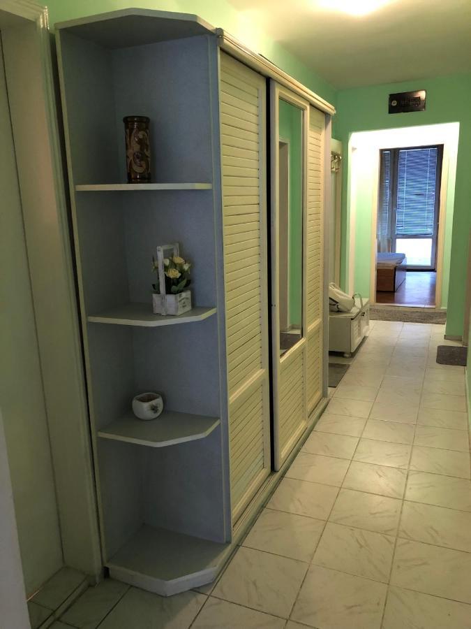 Spacious Beautiful Apartment - Prime Location Varna Eksteriør bilde